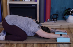 If you've ever wanted to come to one of Beth's LIVE in person classes at her new studio, this is the closest thing. She teaches a variation of this PiYo flow every Saturday morning, and we plan to film as many of these Pilates/Yoga blends as we can.